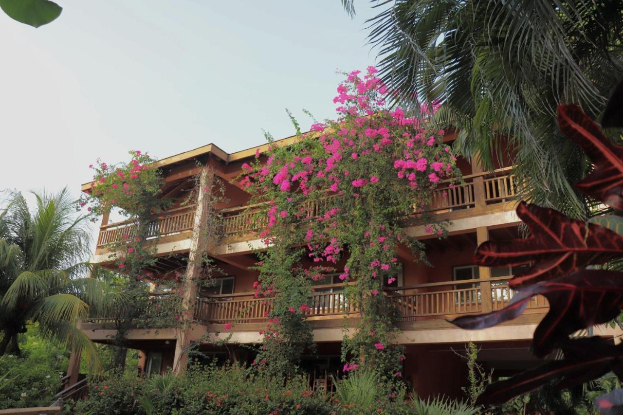 Hotel Posada Seremein ,West Bay ,Roatan Buitenkant foto