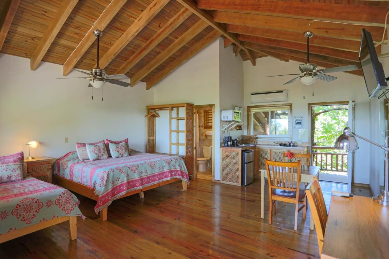 Hotel Posada Seremein ,West Bay ,Roatan Buitenkant foto