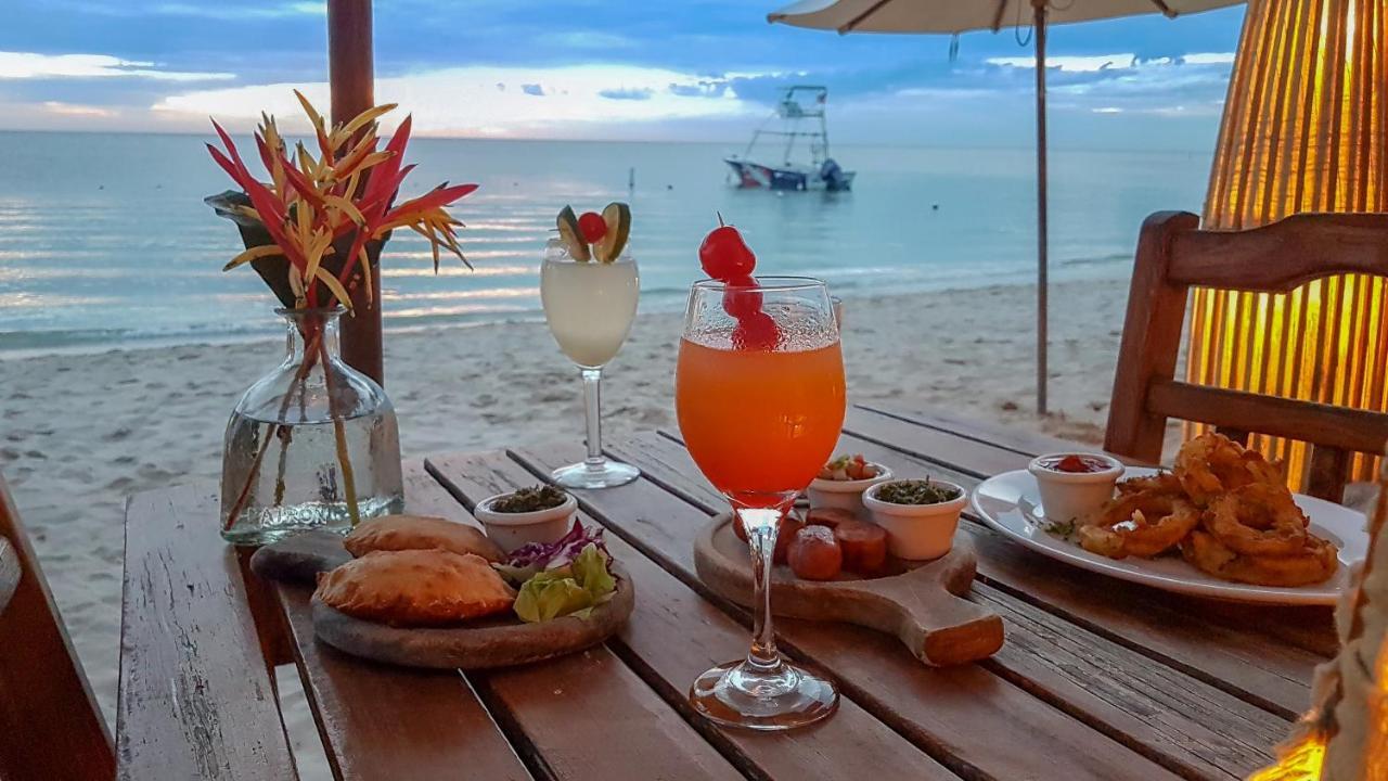 Hotel Posada Seremein ,West Bay ,Roatan Buitenkant foto